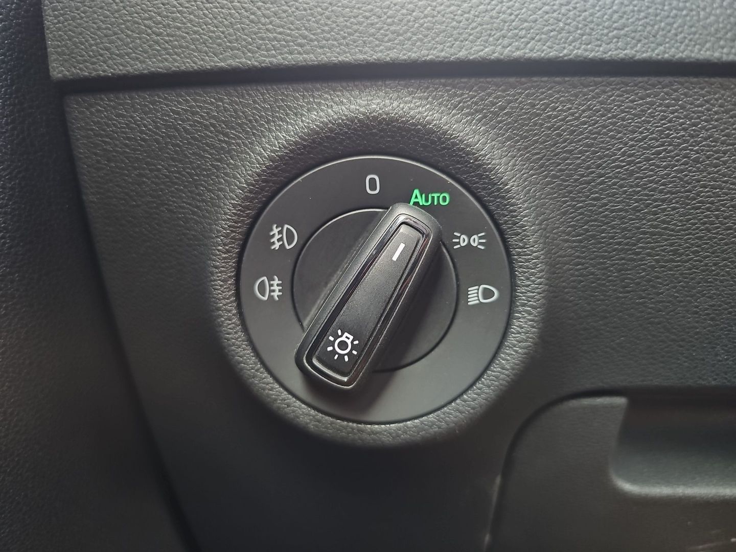 Skoda Karoq 1.0 TSI Ambition 81 kW (110 CV)