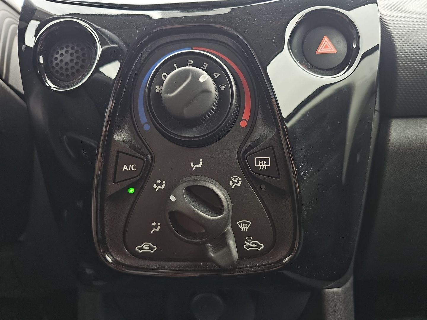 Peugeot 108 1.0 VTi Active 53 kW (72 CV)
