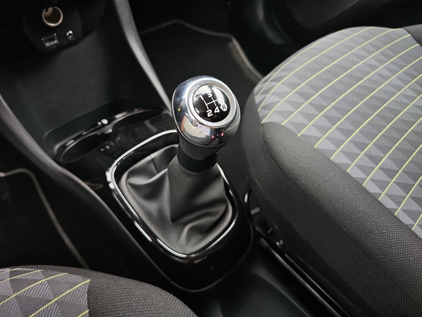 Peugeot 108 1.0 VTi Active 53 kW (72 CV)