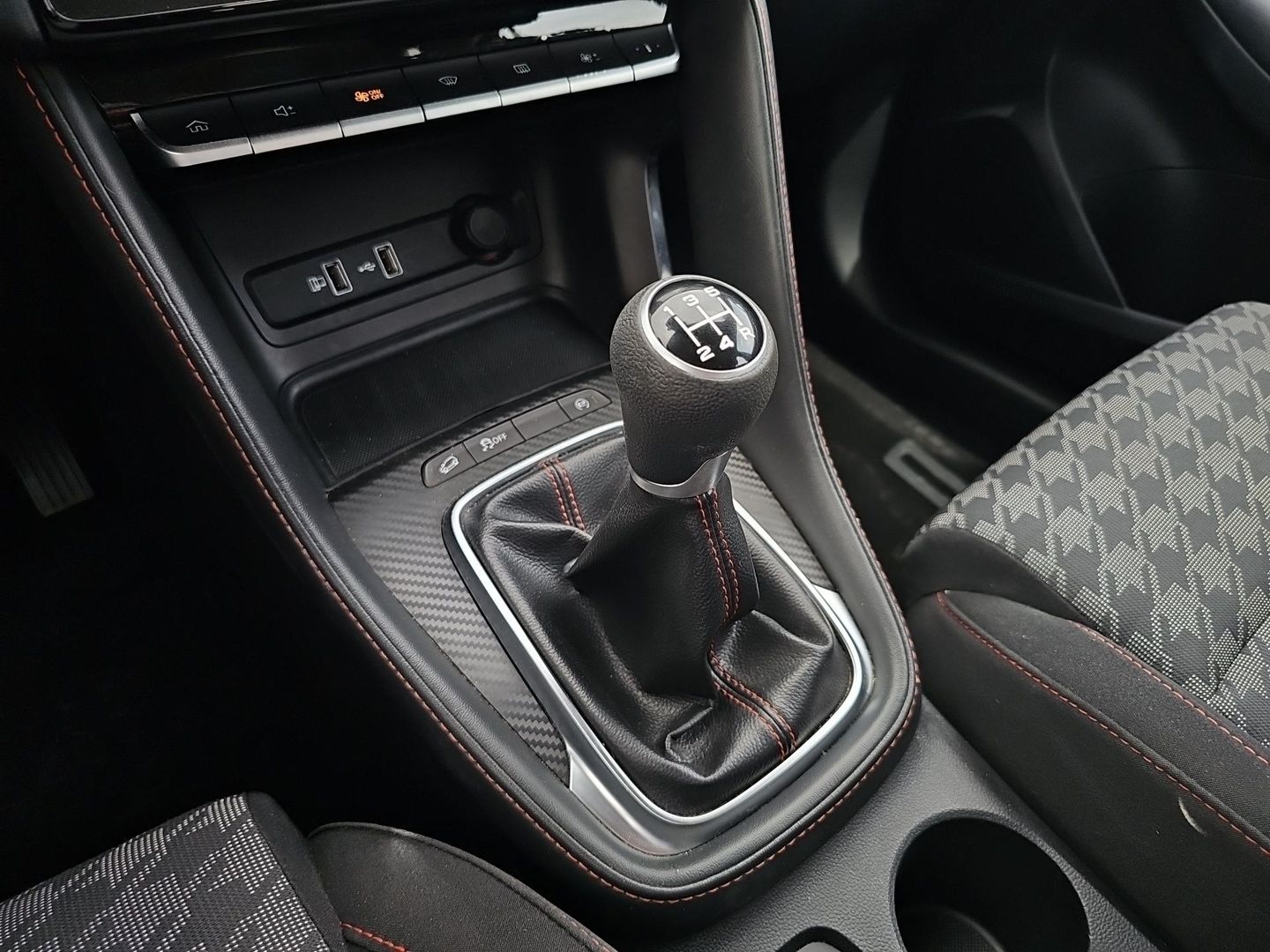 MG ZS 1.5 Comfort 78 kW (106 CV)