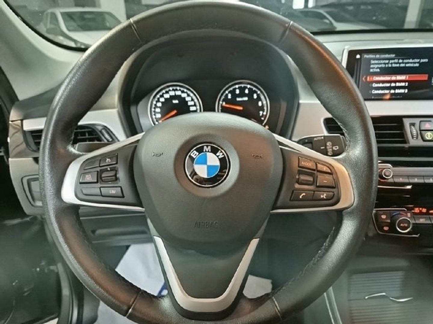 BMW X1 sDrive18i 103 kW (140 CV)