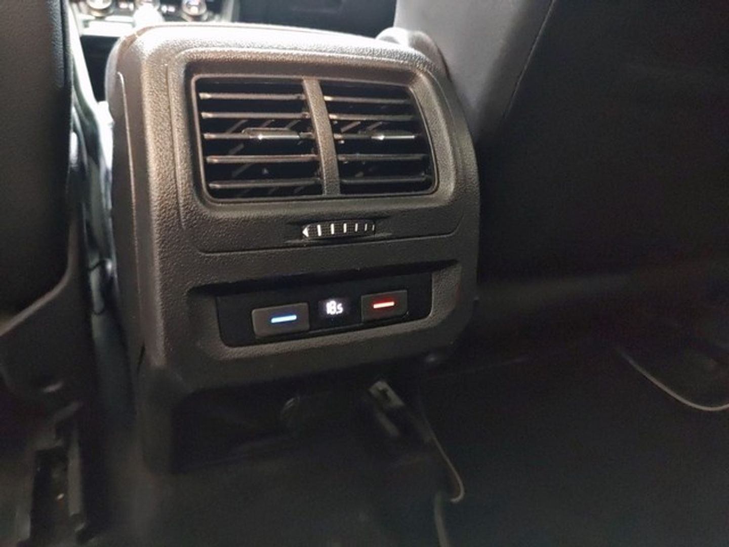 Volkswagen Touran Advance 2.0 TDI 110 kW (150 CV) DSG