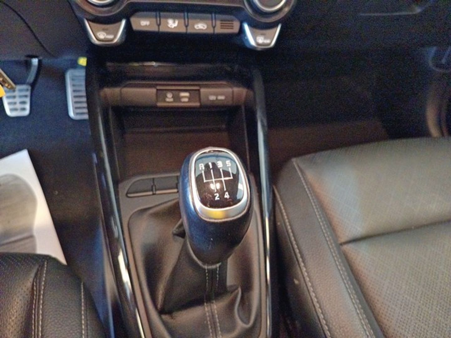 Kia Stonic 1.0 T-GDi Black Edition 74 kW (100 CV)