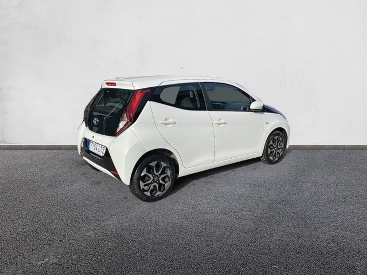 Toyota Aygo 1.0 70 x-play 53 kW (72 CV)