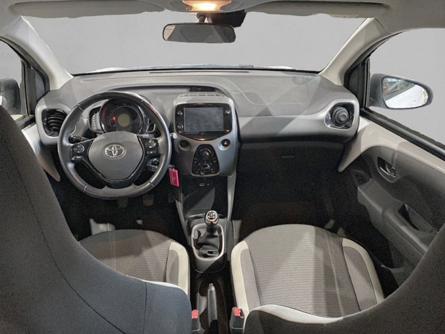 Toyota Aygo 1.0 70 x-play 53 kW (72 CV)