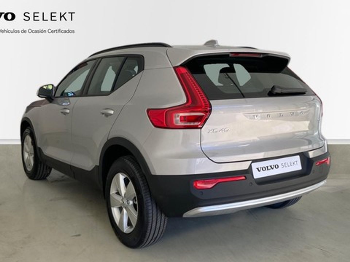 Volvo XC40 B3 G Essential Auto 120 kW (163 CV)