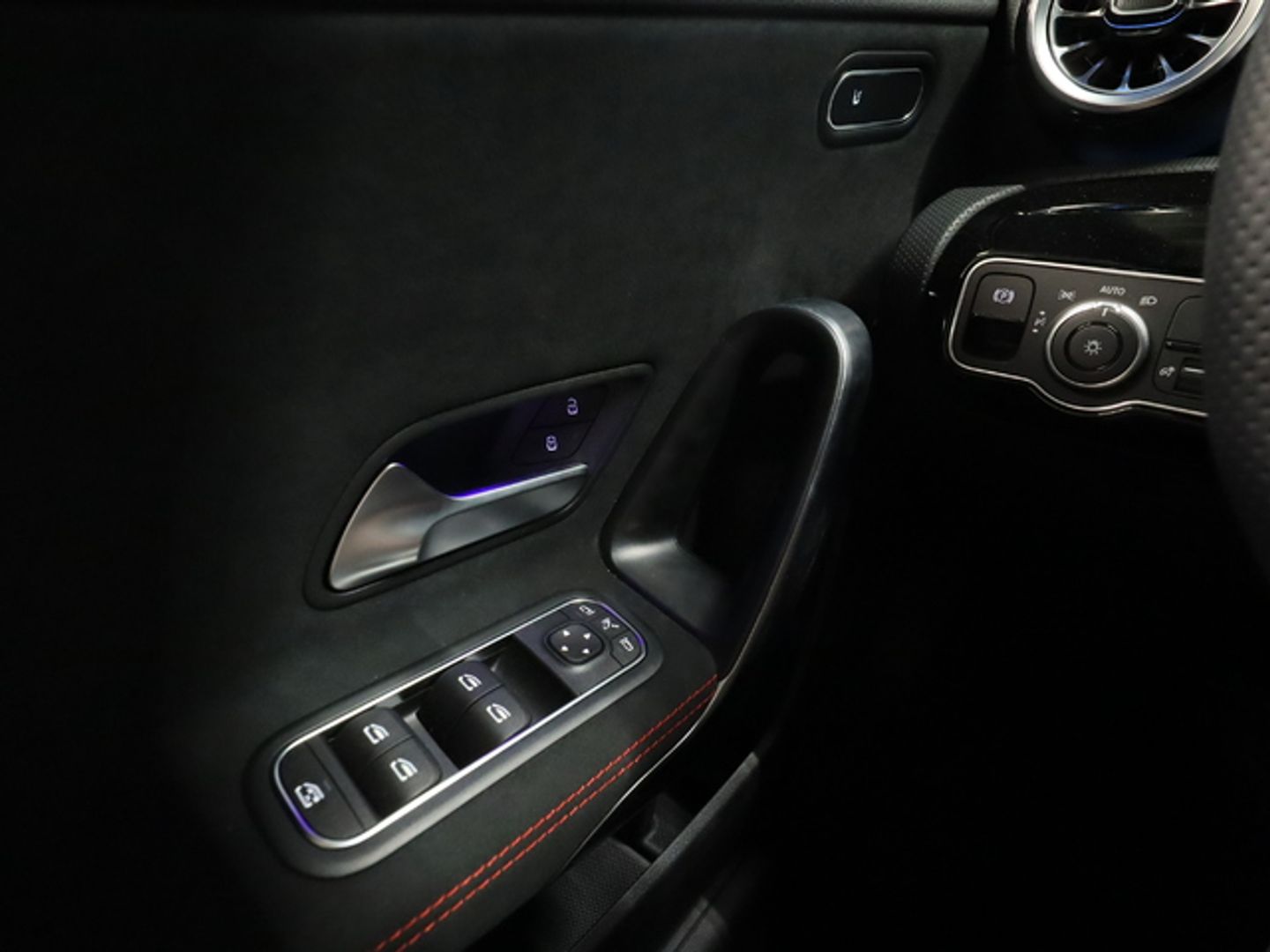 Mercedes-Benz Clase A Compacto A 250 e EQ 160 kW (218 CV)