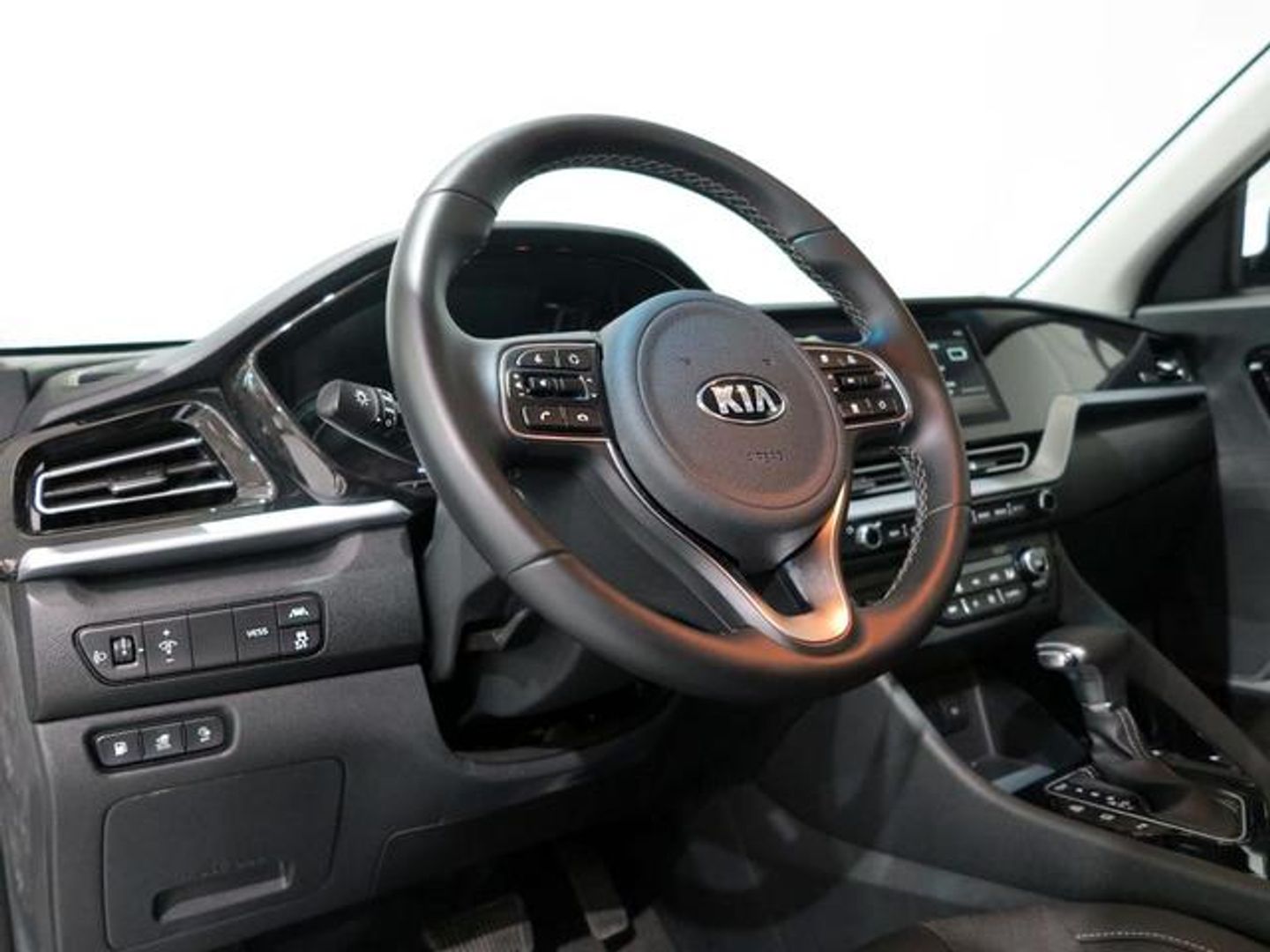Kia Niro 1.6 GDi HEV Híbrido Drive 104 kW (141 CV)
