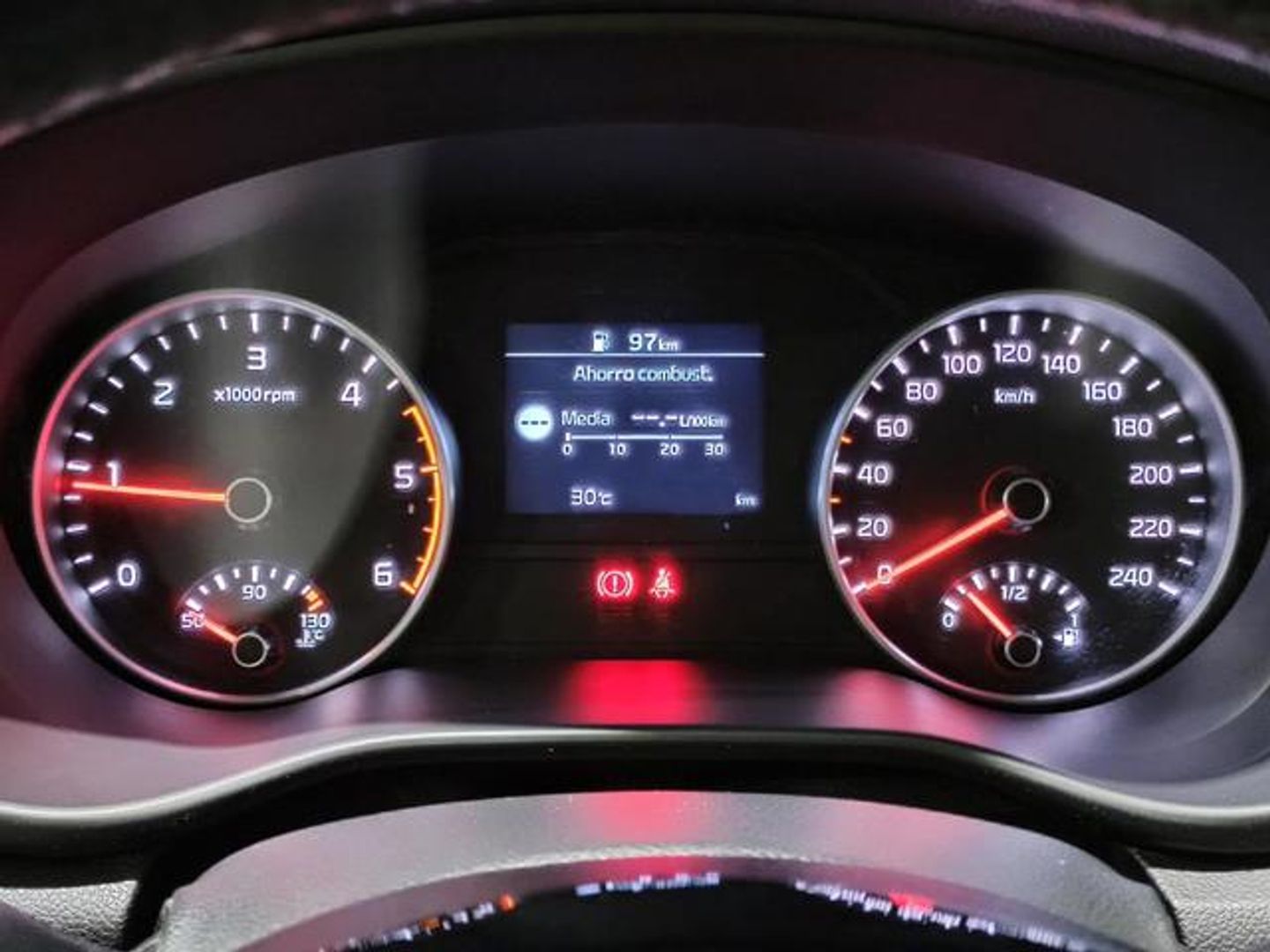 Kia Sportage 1.6 MHEV Drive 4x2 100 kW (136 CV)