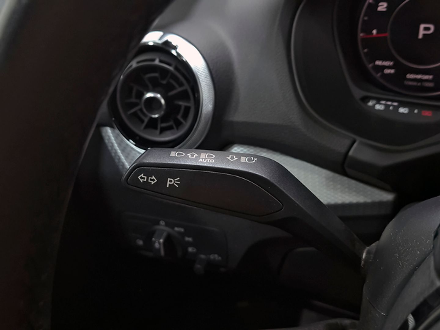 Audi Q2 S line 35 TFSI 110 kW (150 CV) S tronic