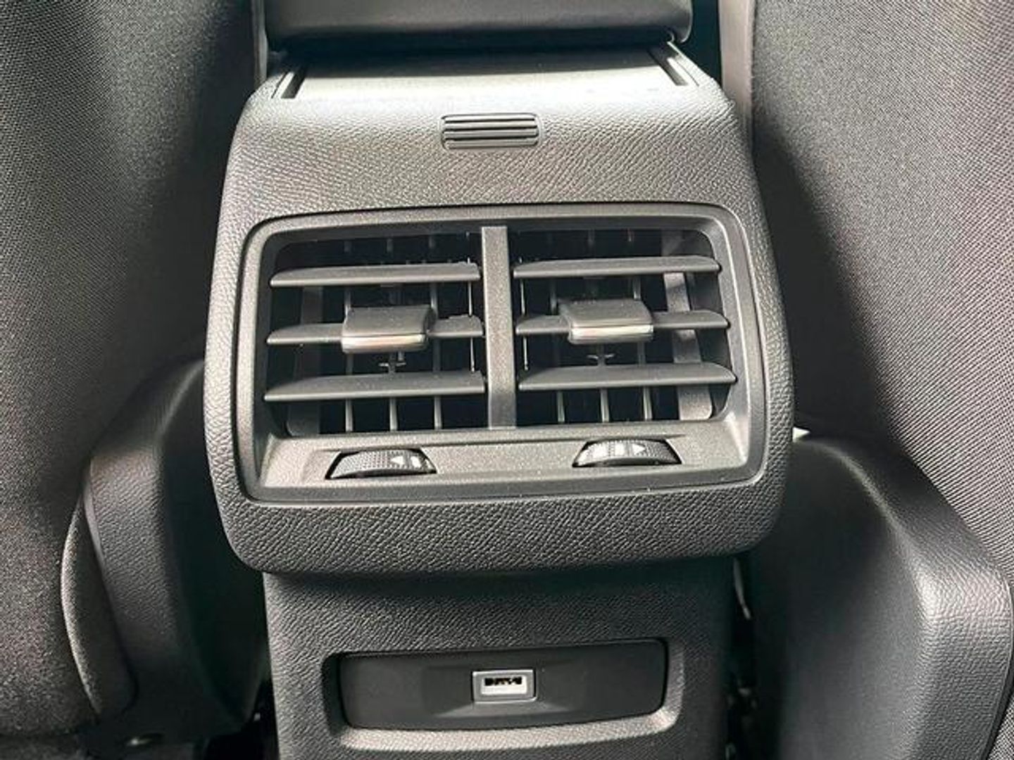 Citroen C4 Hybrid 136 e-DCS6 Business Edition 100 kW (136 CV)