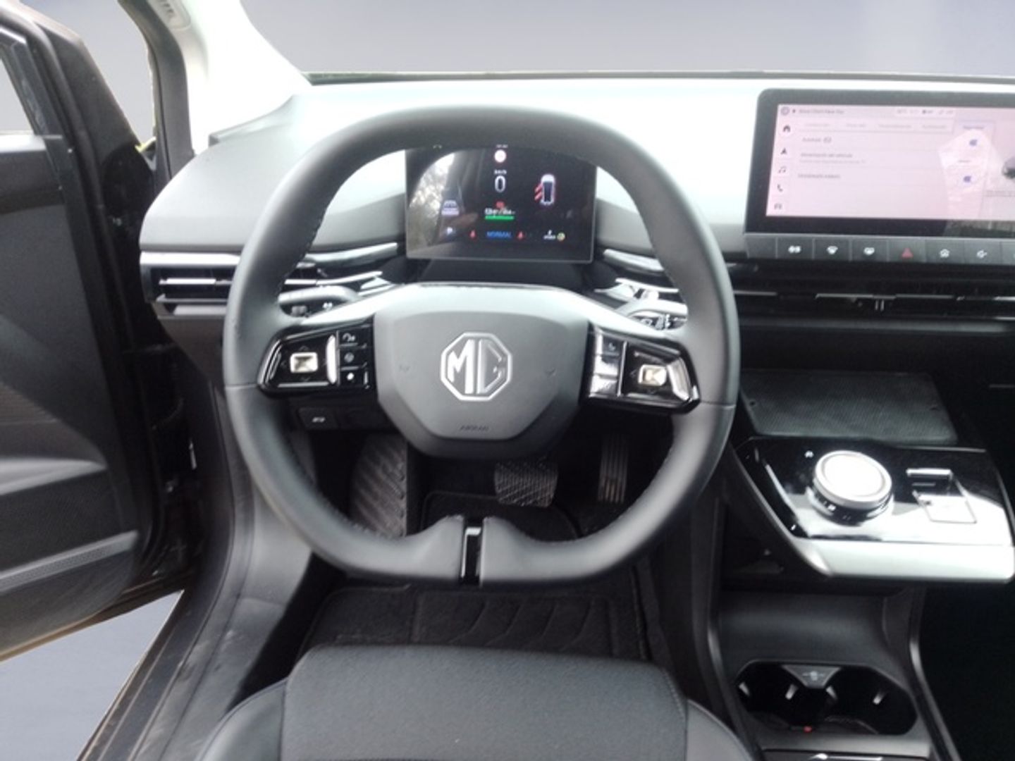 MG MG4 64kWh Luxury 150 kW (204 CV)