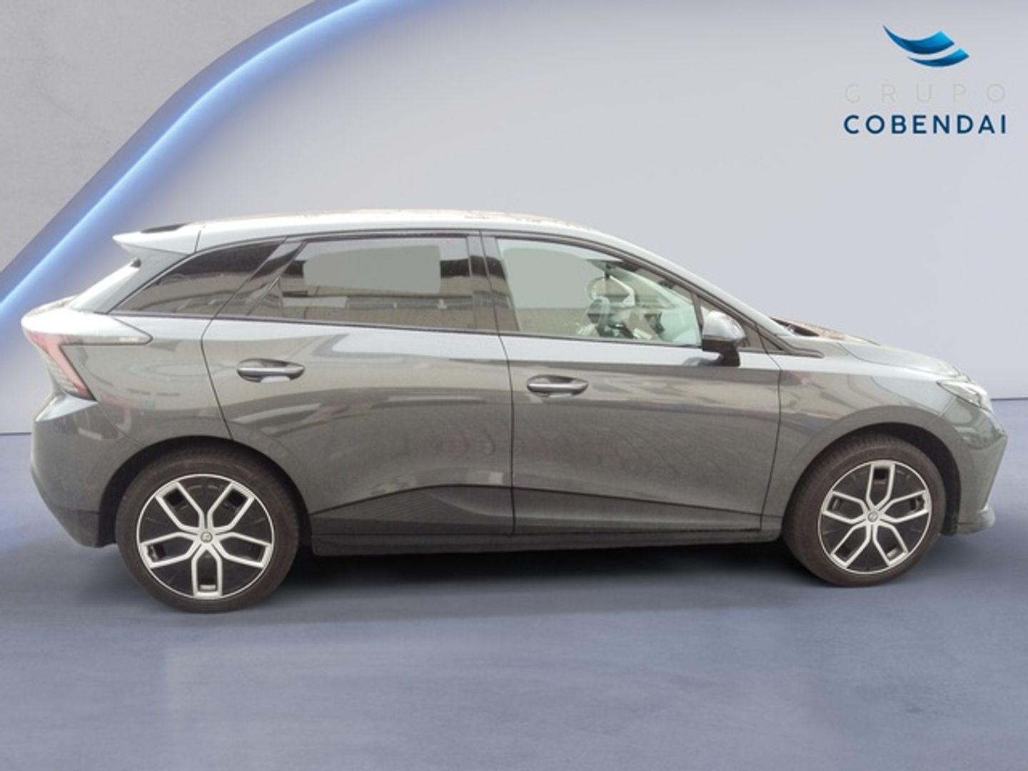 MG MG4 64kWh Luxury 150 kW (204 CV)