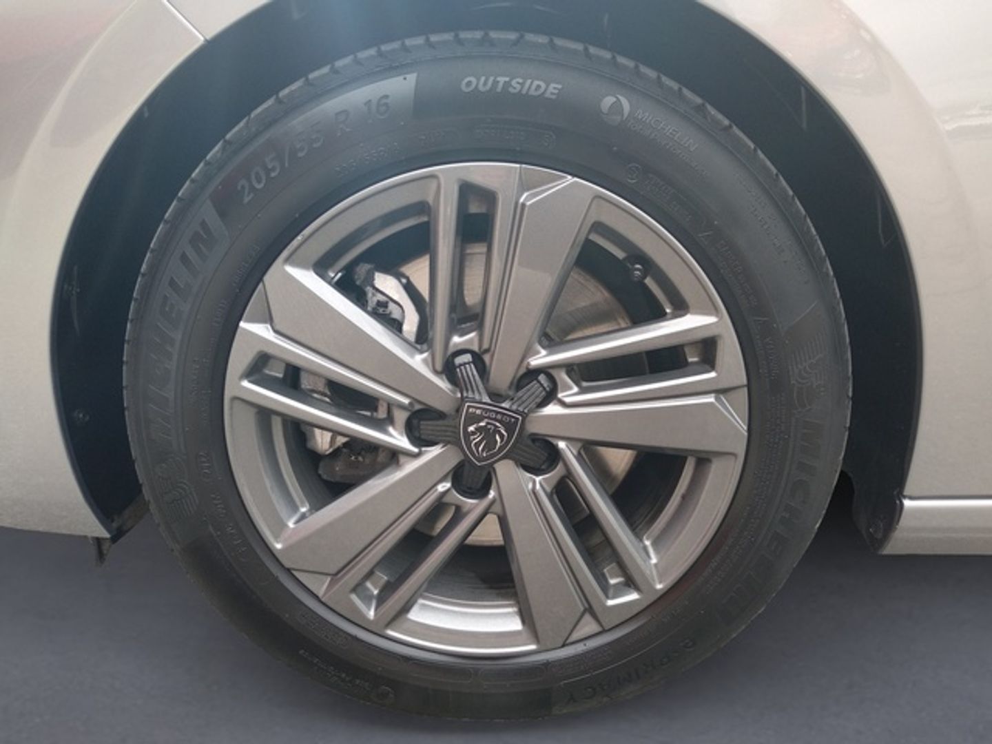 Peugeot 308 Active Pack BlueHDi S&S 96 kW (130 CV)