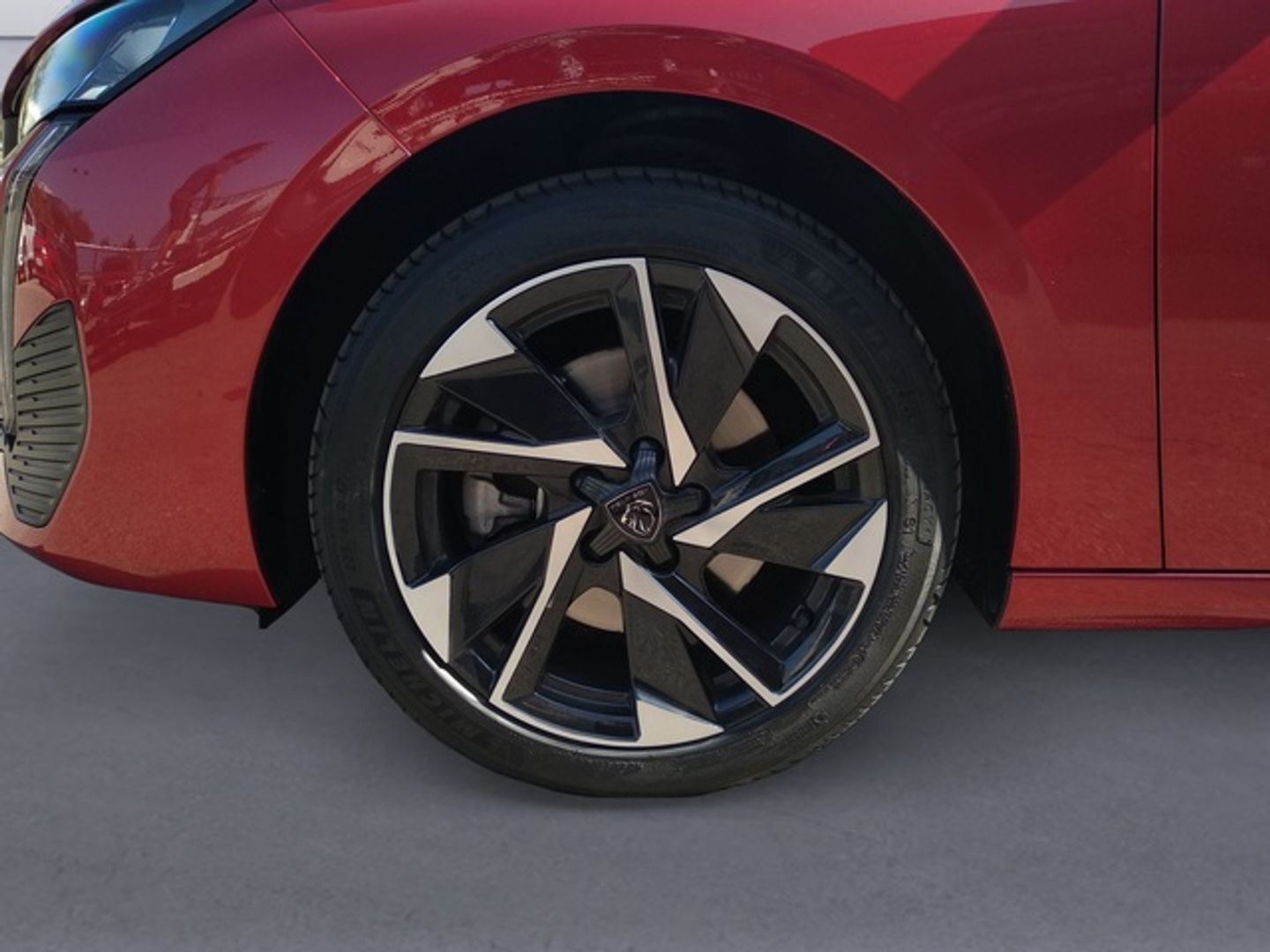 Peugeot 308 Allure Pack BlueHDi 130 S&S EAT8 96 kW (130 CV)