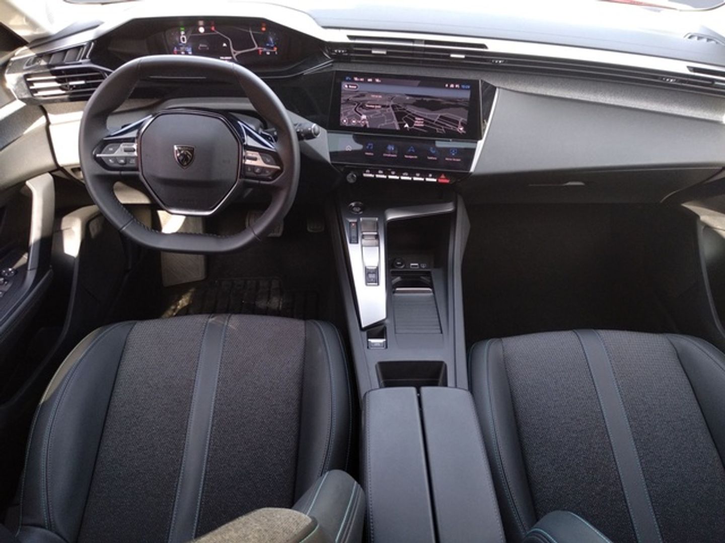 Peugeot 308 Allure Pack BlueHDi 130 S&S EAT8 96 kW (130 CV)
