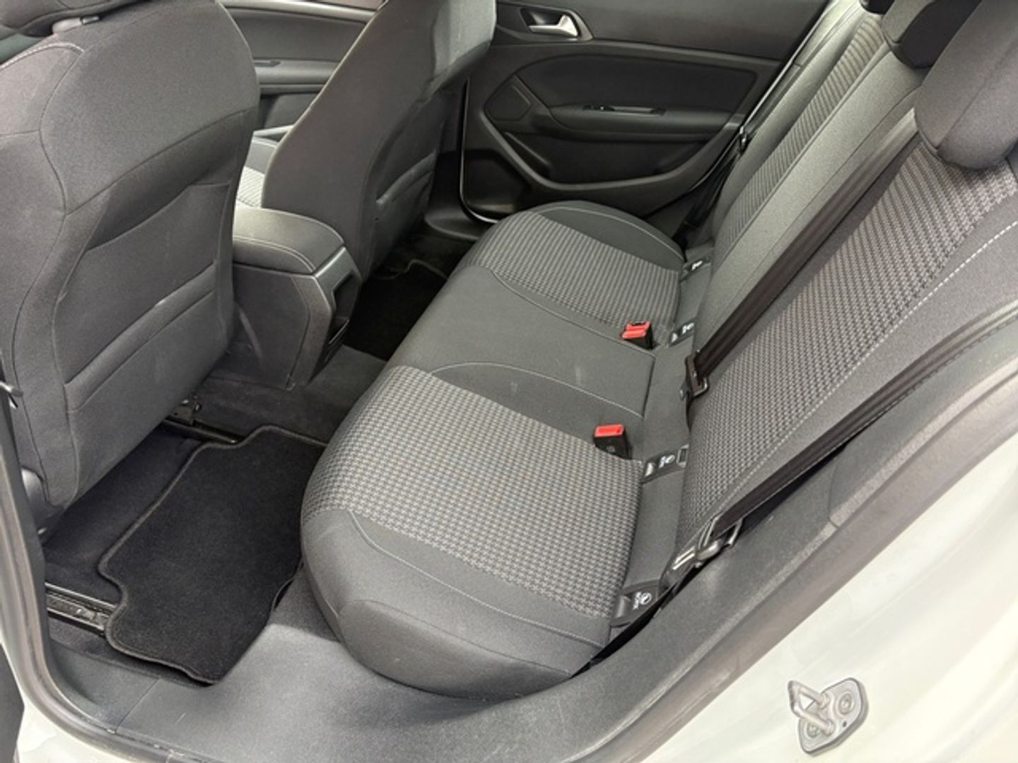 Peugeot 308 PureTech 130 S&S Active Pack 96 kW (130 CV)