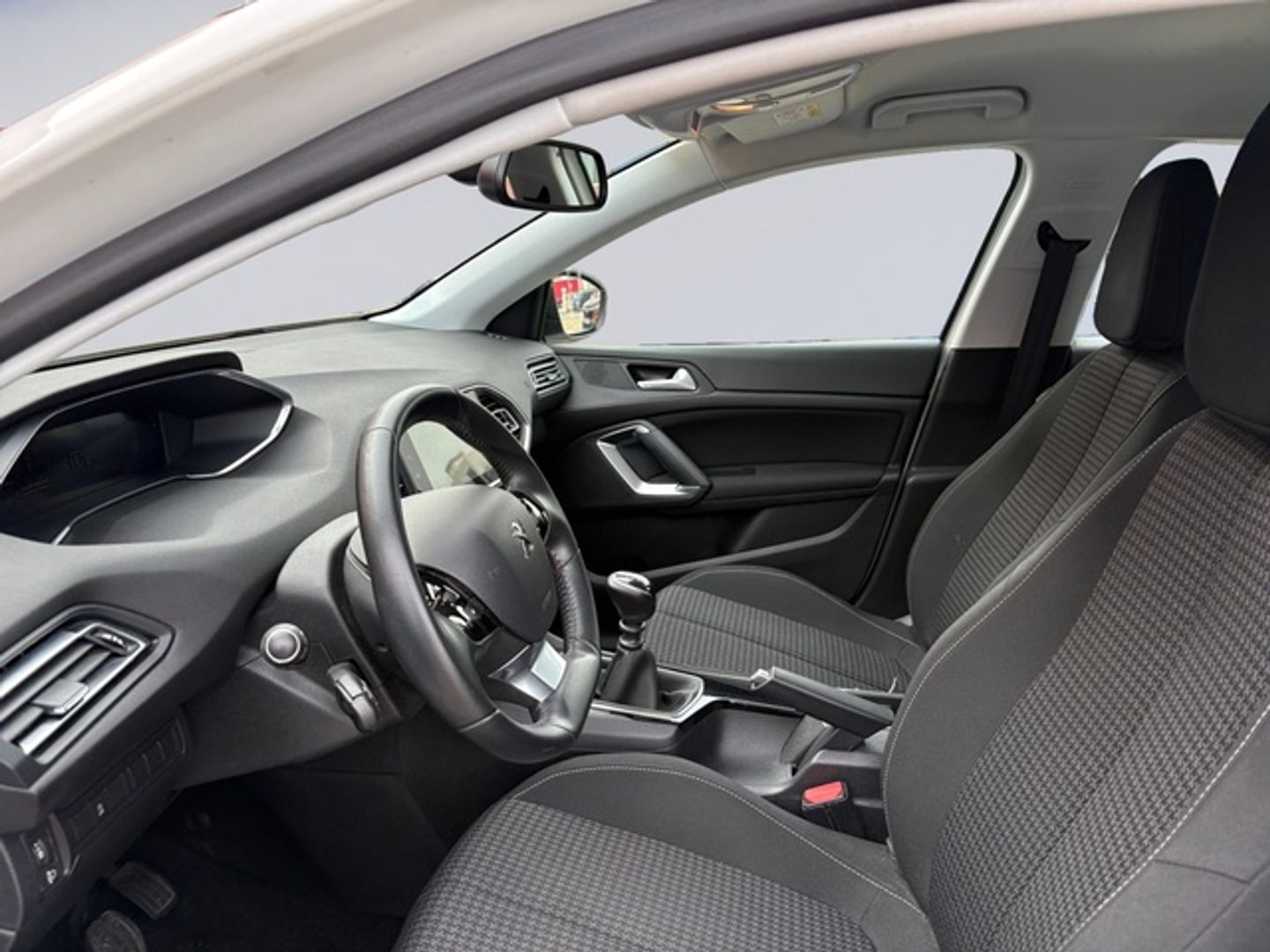 Peugeot 308 PureTech 130 S&S Active Pack 96 kW (130 CV)