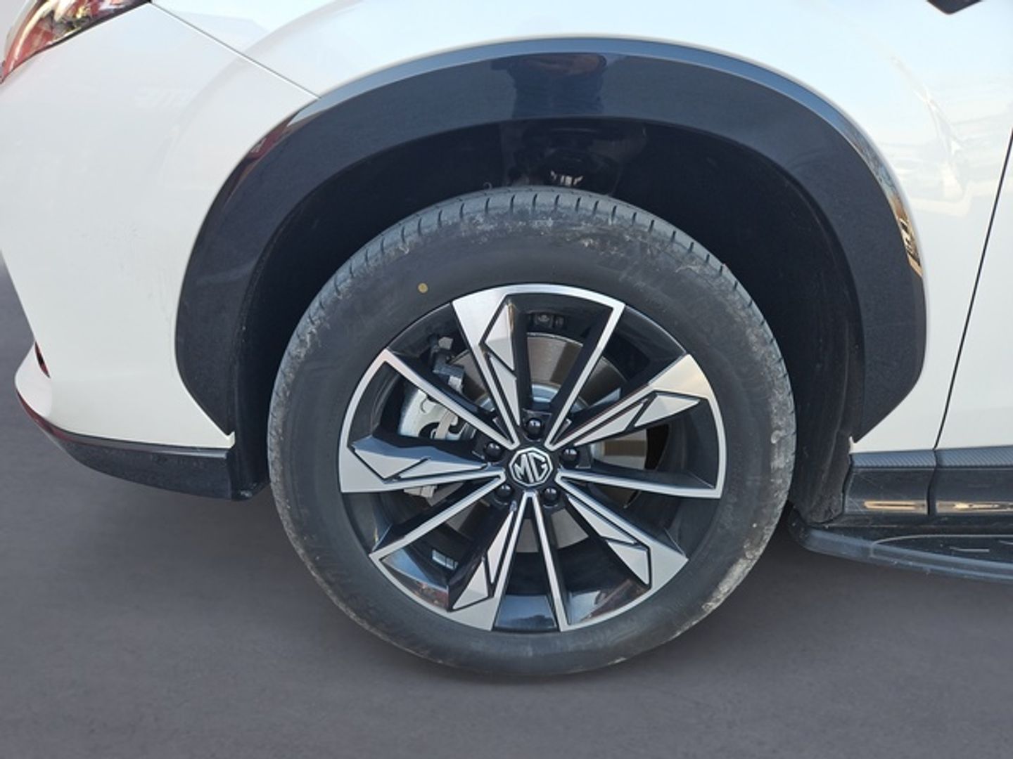 MG eHS 1.5T PHEV Luxury 249 kW (339 CV)