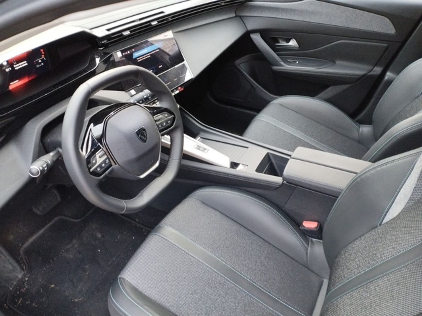 Peugeot 308 BlueHDi 130 S&S Allure EAT8 96 kW (130 CV)