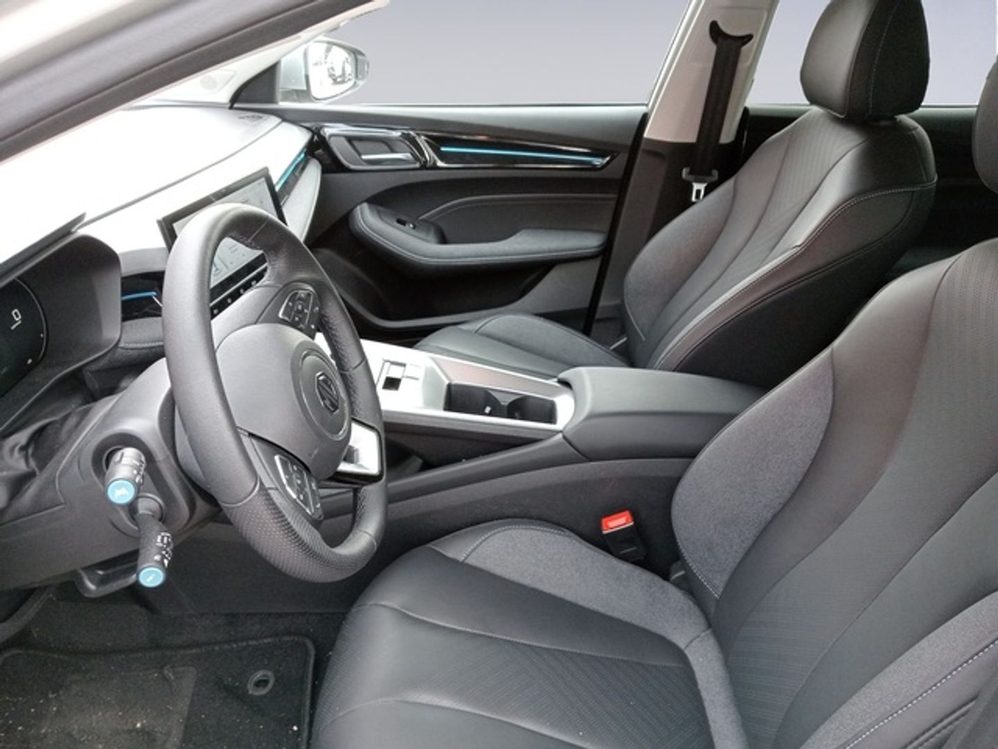 MG MG5 Long Range Luxury 115 kW (156 CV)