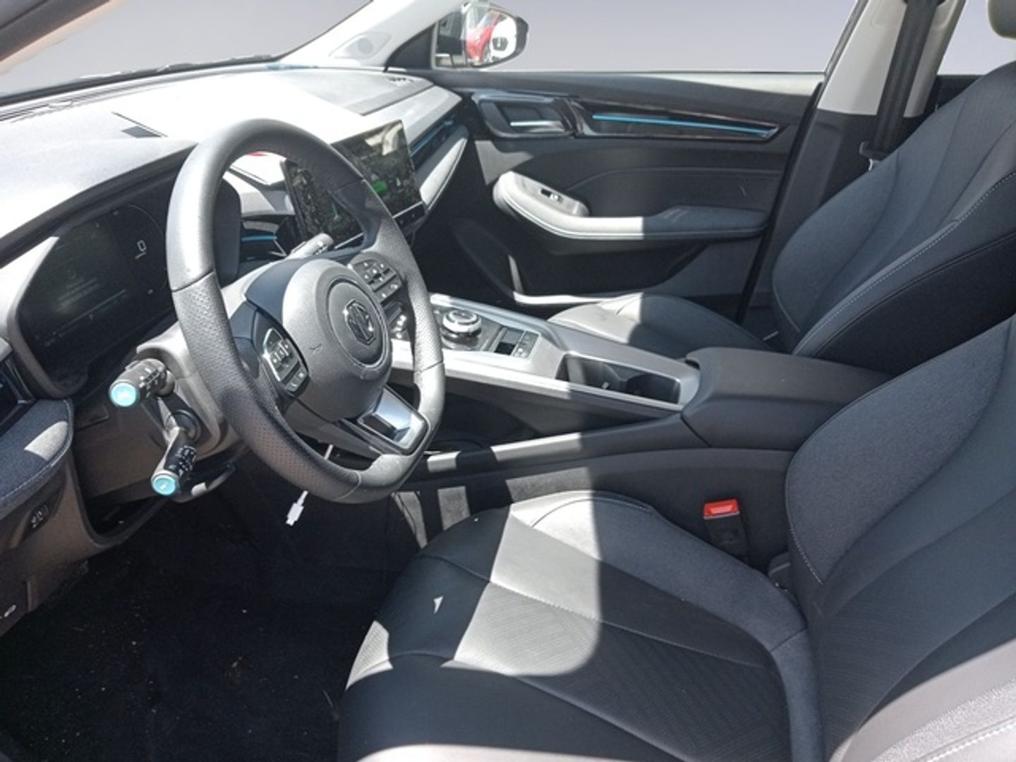 MG MG5 Long Range Luxury 115 kW (156 CV)