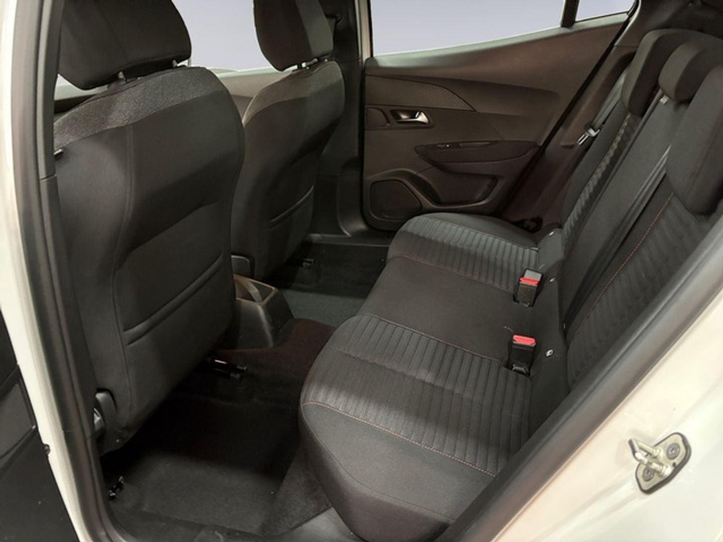Peugeot 2008 Active Pack S&S PureTech 96 kW (130 CV)