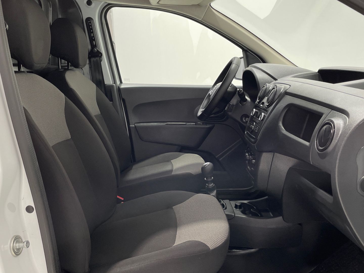 Dacia Dokker Essential Blue dCi 70 kW (95 CV)