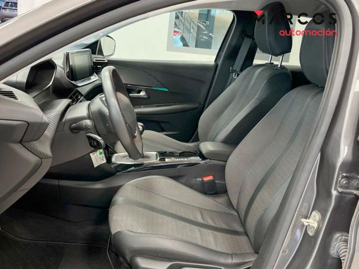 Peugeot 208 PureTech 100 Allure 75 kW (100 CV)