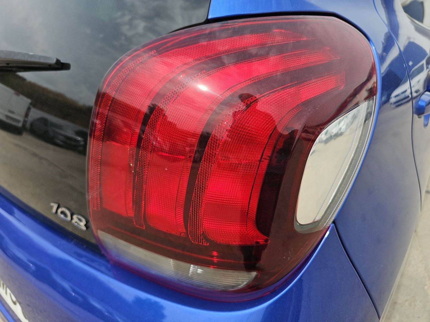 Peugeot 108 1.0 VTi Collection 53 kW (72 CV)