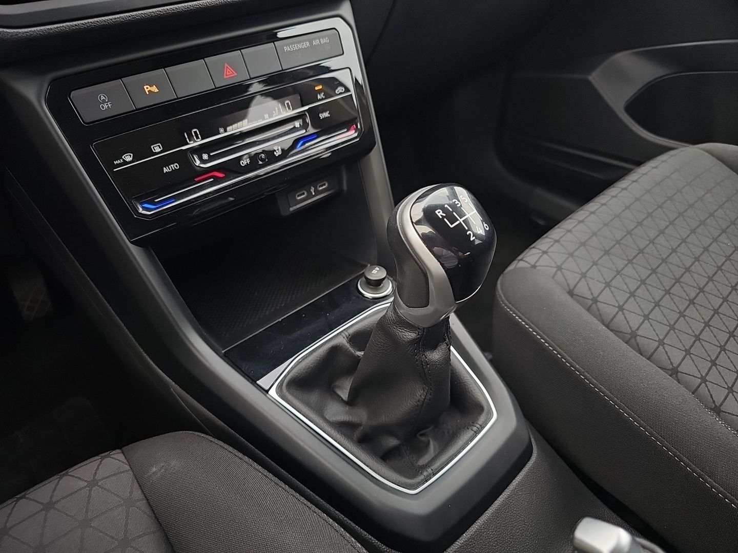 Volkswagen T-Cross Advance 1.0 TSI 81 kW (110 CV)