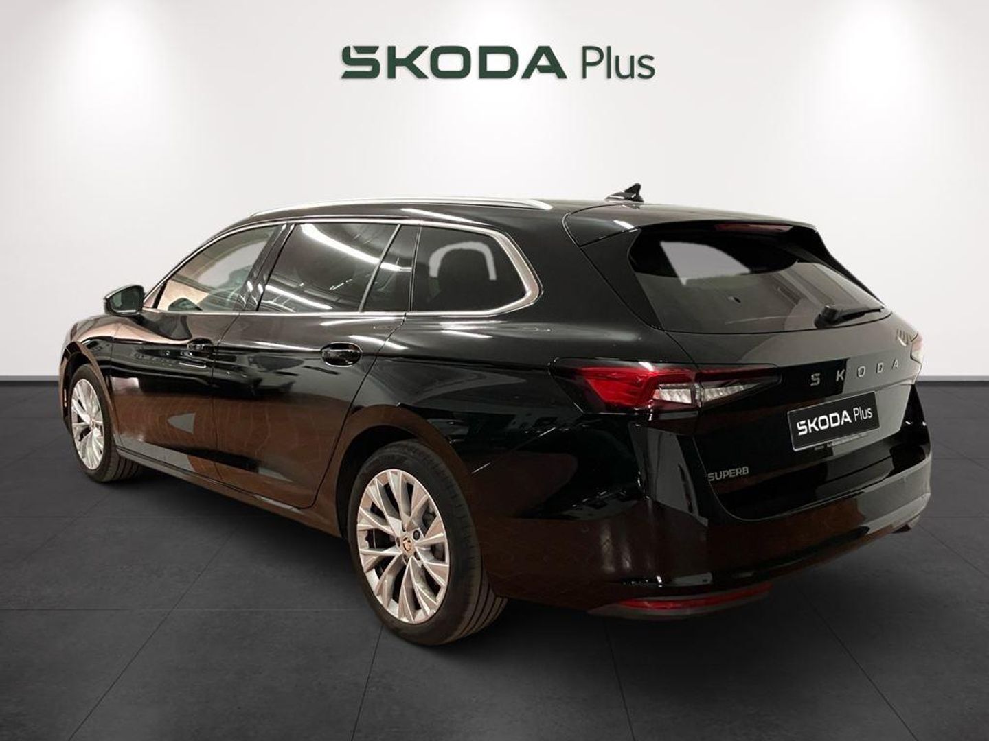 Skoda Superb Combi 1.5 TSI m-HEV Selection DSG 110 kW (150 CV)