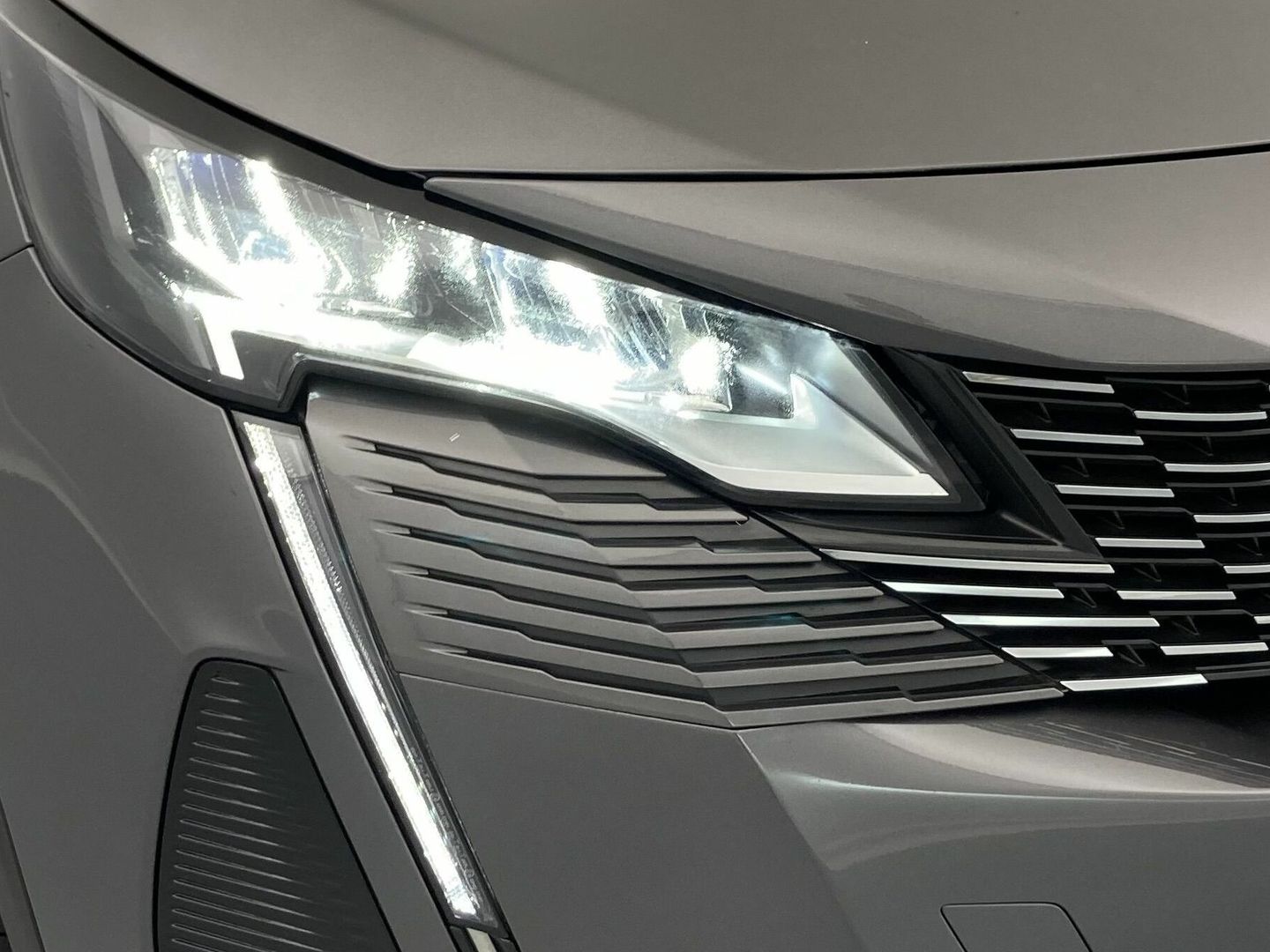 Peugeot 3008 PureTech 130 S&S Active Pack 96 kW (130 CV)