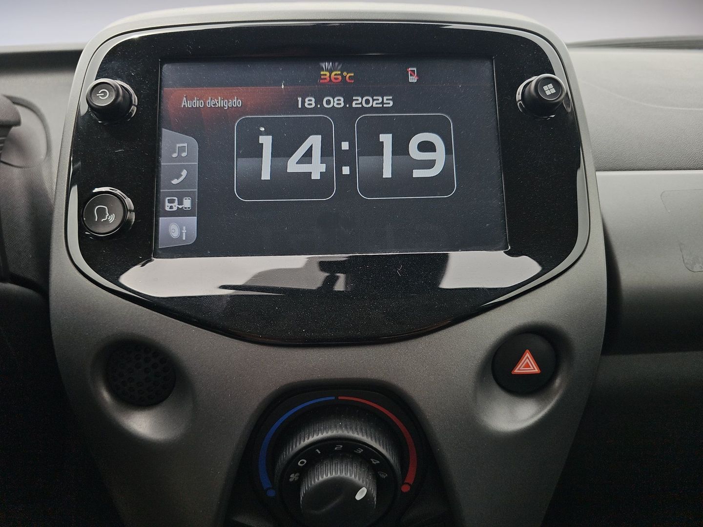 Toyota Aygo 1.0 70 x-play 53 kW (72 CV)