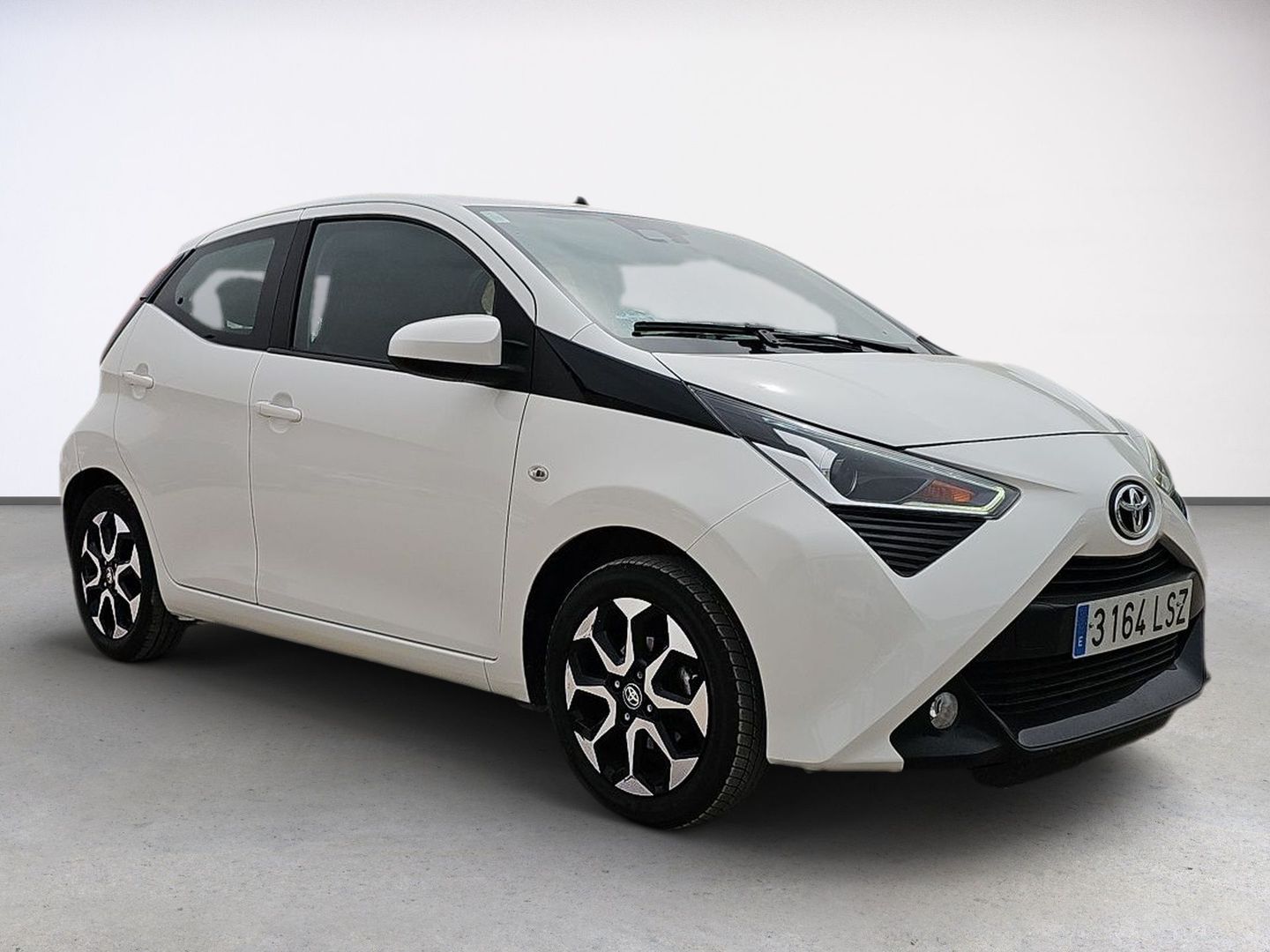 Toyota Aygo 1.0 70 x-play 53 kW (72 CV)