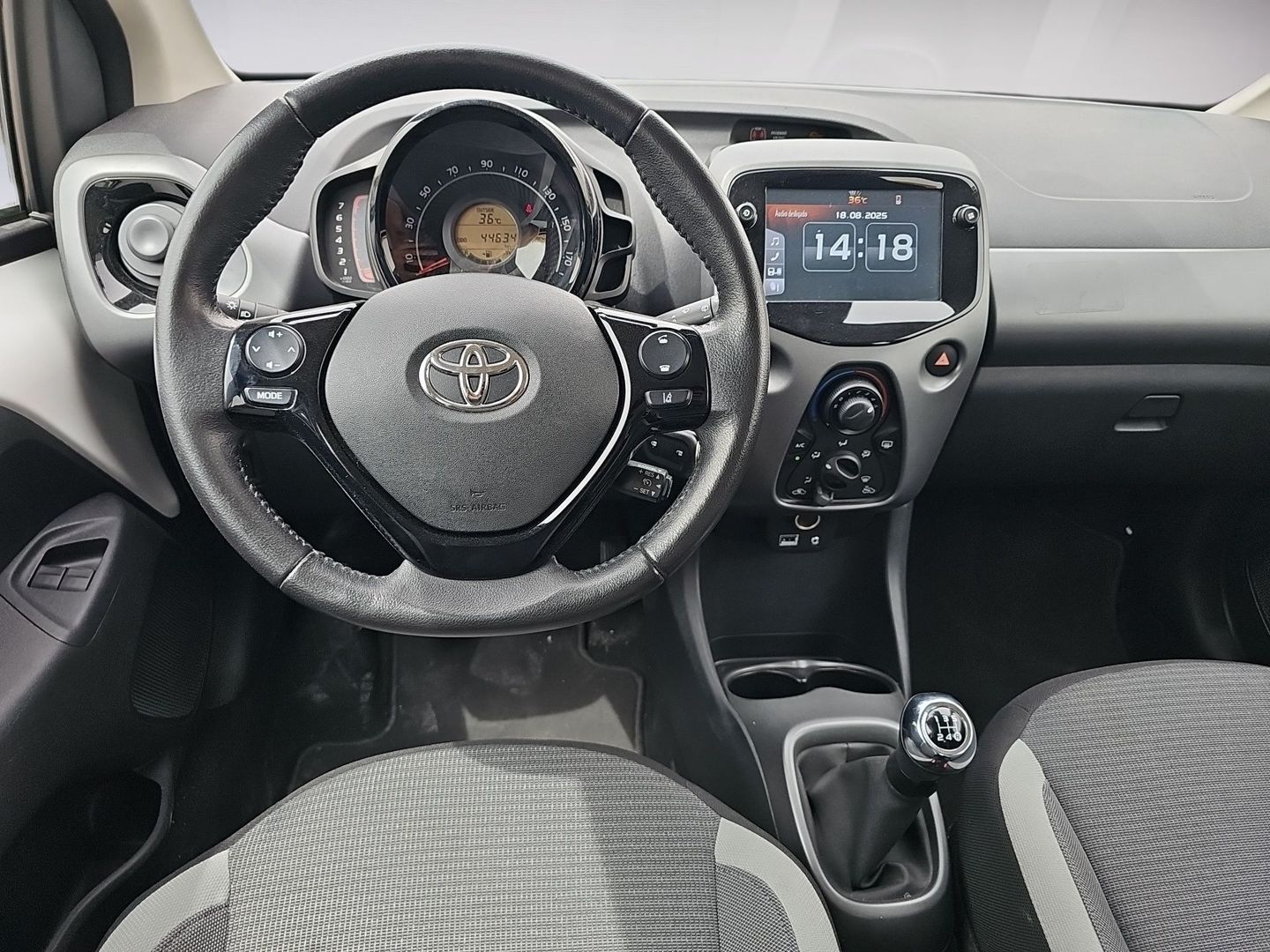 Toyota Aygo 1.0 70 x-play 53 kW (72 CV)