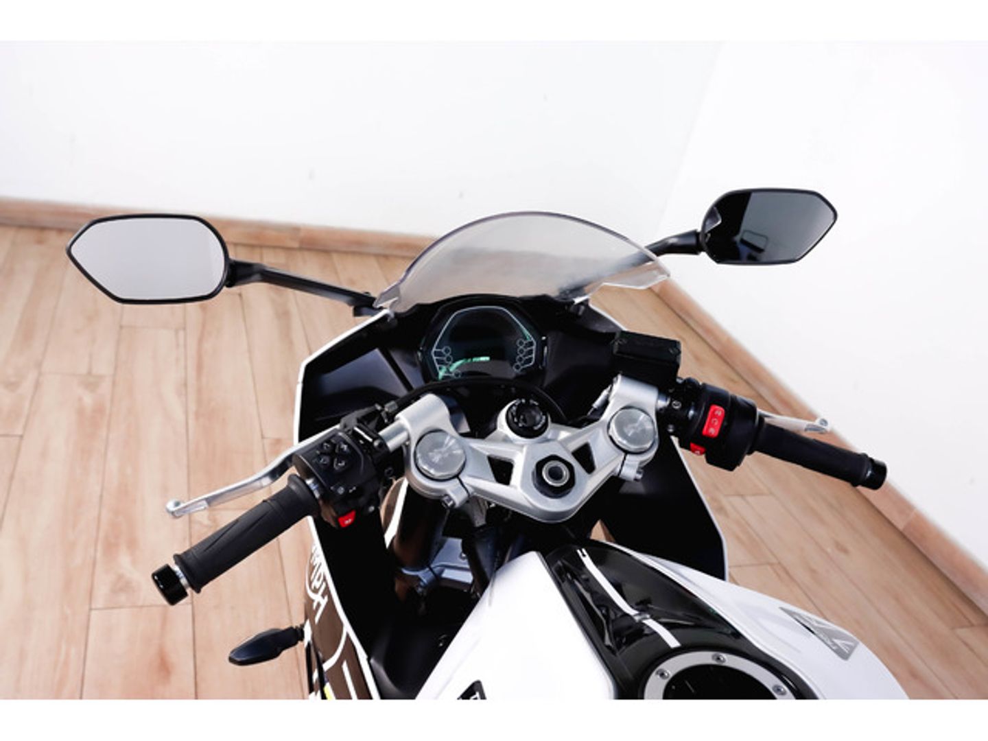 Triumph Daytona 660