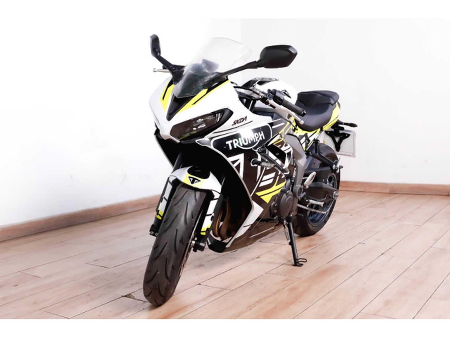 Triumph Daytona 660