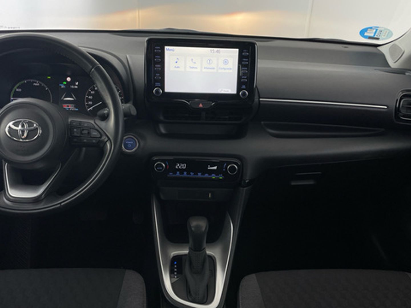 Toyota Yaris 120H Active Tech 85 kW (116 CV)