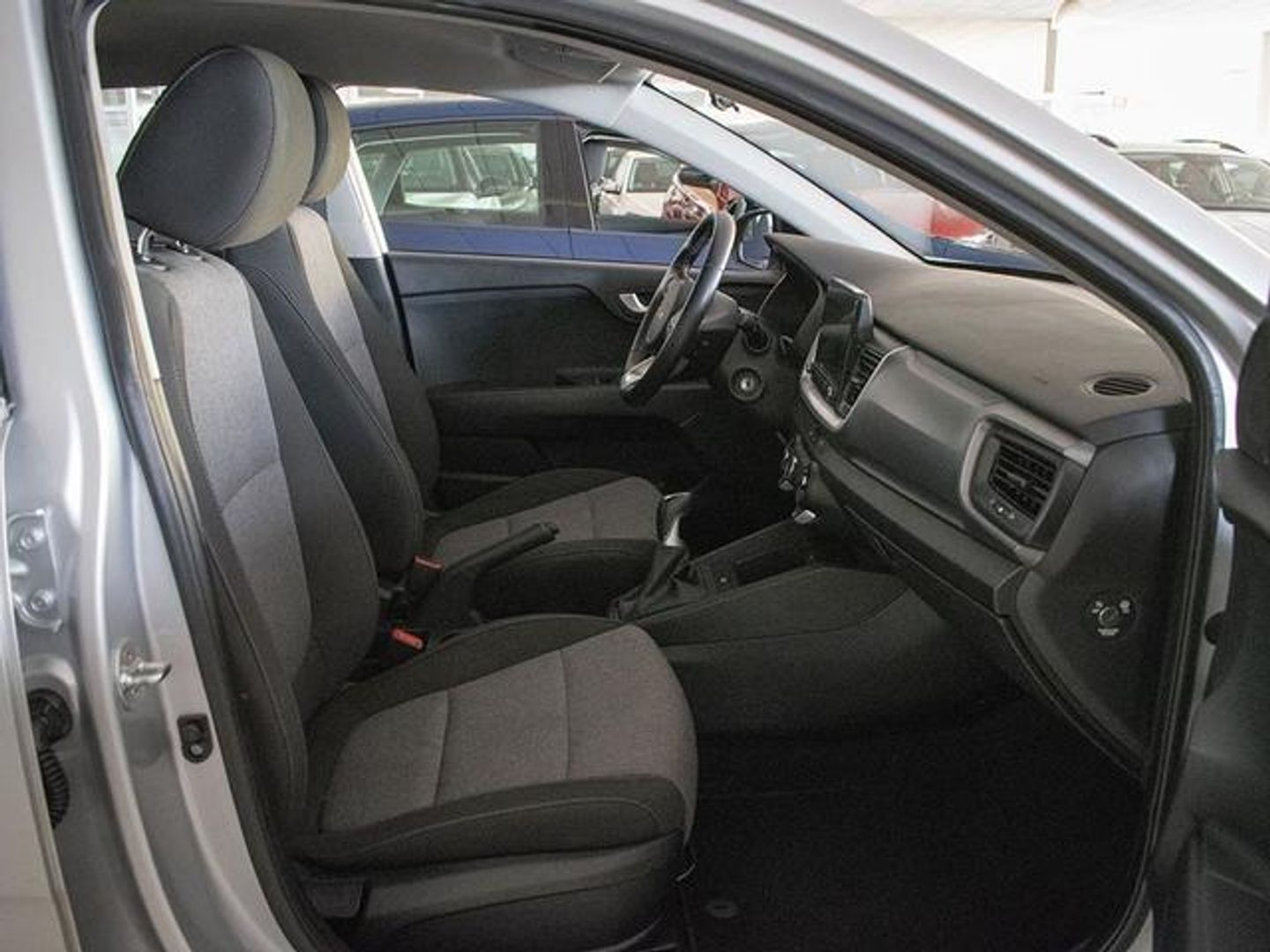 Kia Stonic 1.0 T-GDi MHEV MT Concept 74 kW (100 CV)