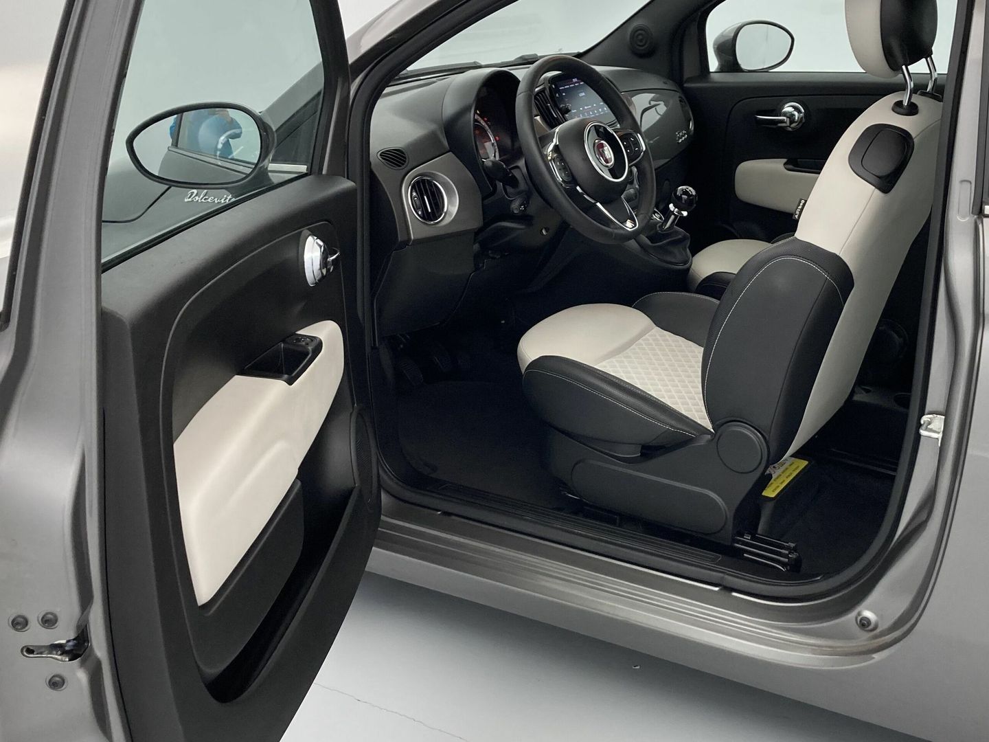Fiat 500 1.0 Hybrid Dolcevita 51 kW (70 CV)