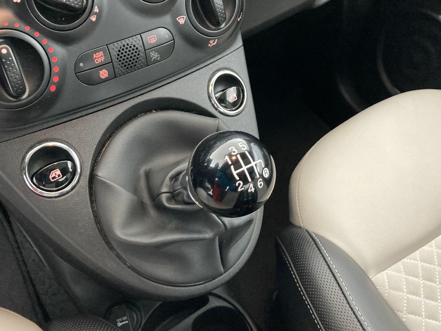 Fiat 500 1.0 Hybrid Dolcevita 51 kW (70 CV)