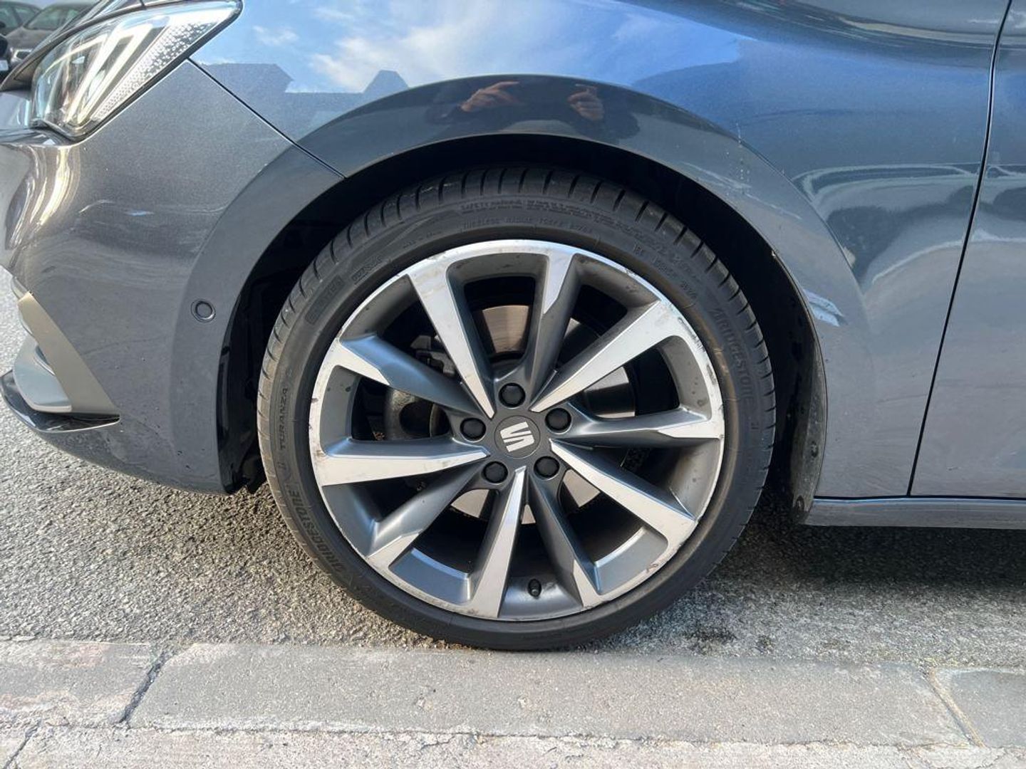 SEAT León 1.5 eTSI S&S FR Go L DSG 110 kW (150 CV)