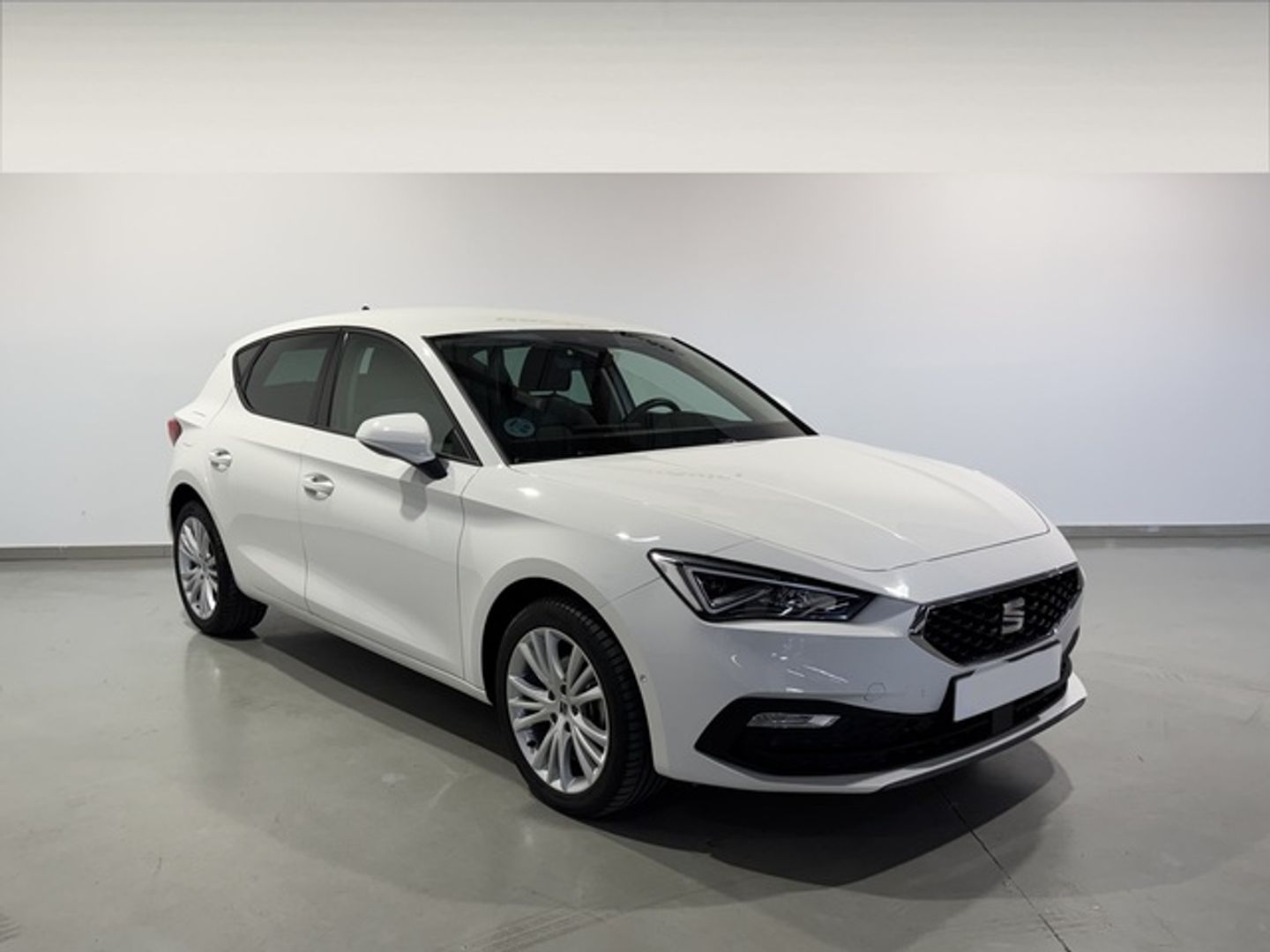 SEAT León 1.5 eTSI S&S Style Special Edition Vision DSG 110 kW (150 CV) Blanco Sedan