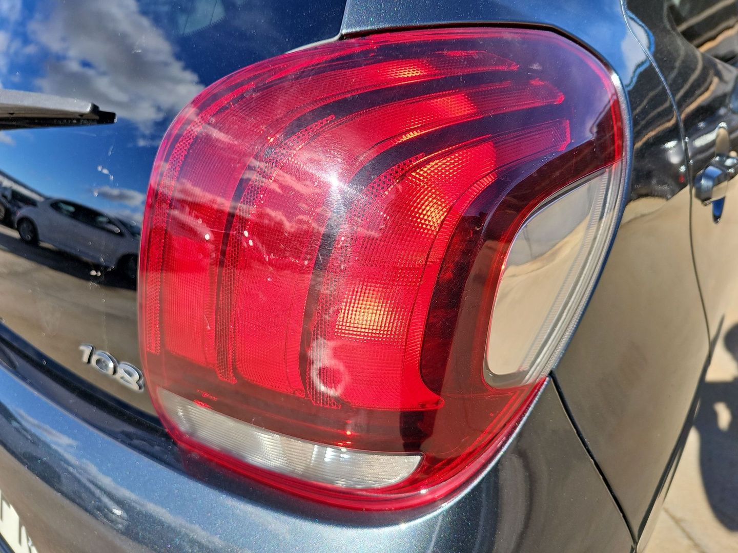 Peugeot 108 1.0 VTi Active 53 kW (72 CV)