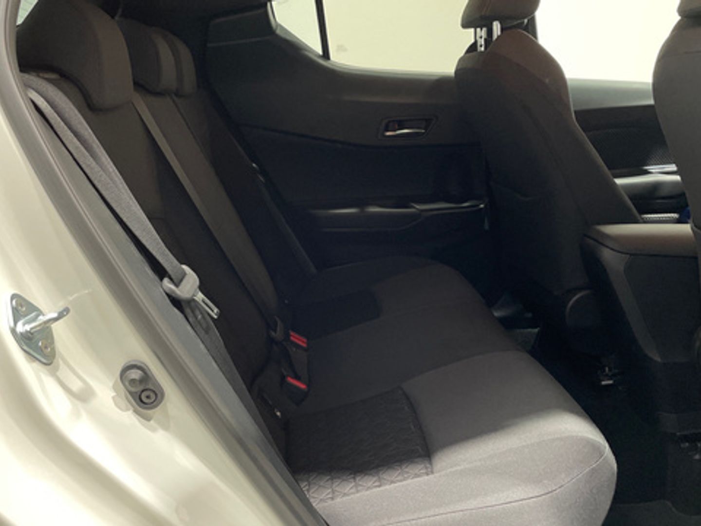 Toyota C-HR 180H Advance 135 kW (184 CV)