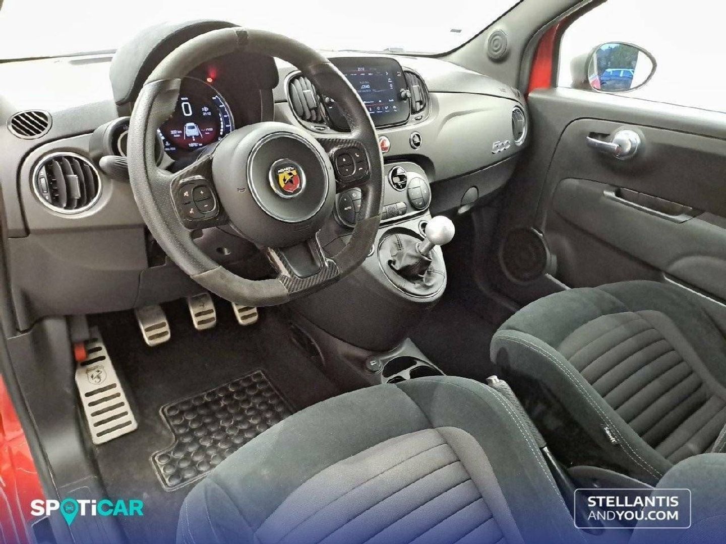 Abarth 500 1.4 16v T-Jet 695 132 kW (180 CV)