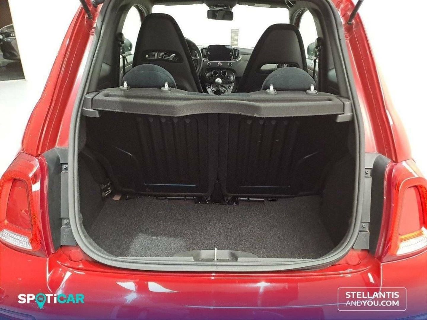 Abarth 500 1.4 16v T-Jet 695 132 kW (180 CV)