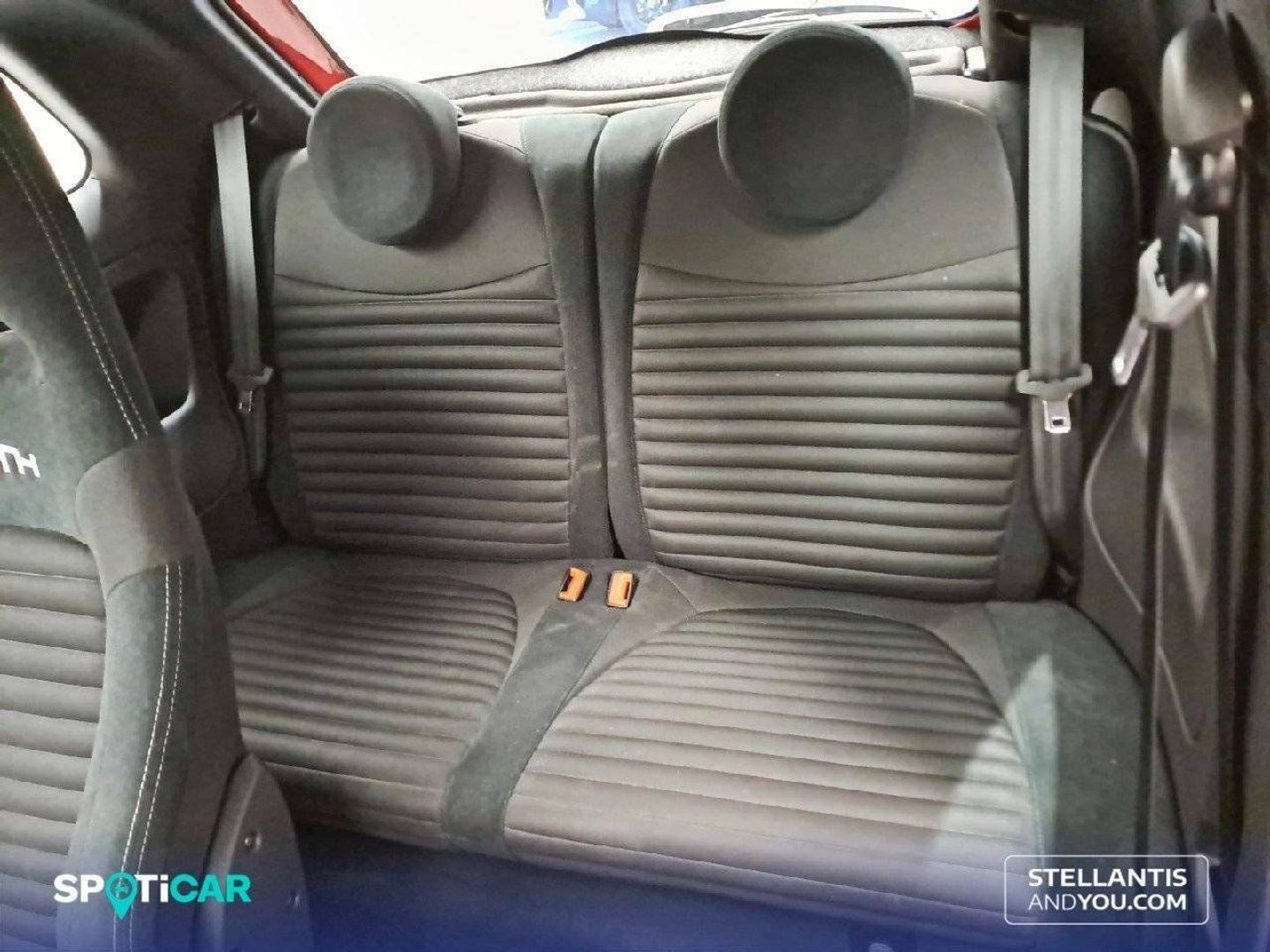 Abarth 500 1.4 16v T-Jet 695 132 kW (180 CV)