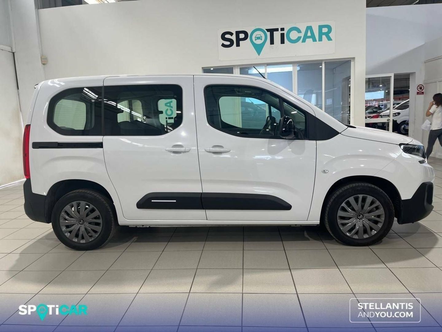 Citroen ë-Berlingo Talla M Plus 50 kWh 100 kW (136 CV)